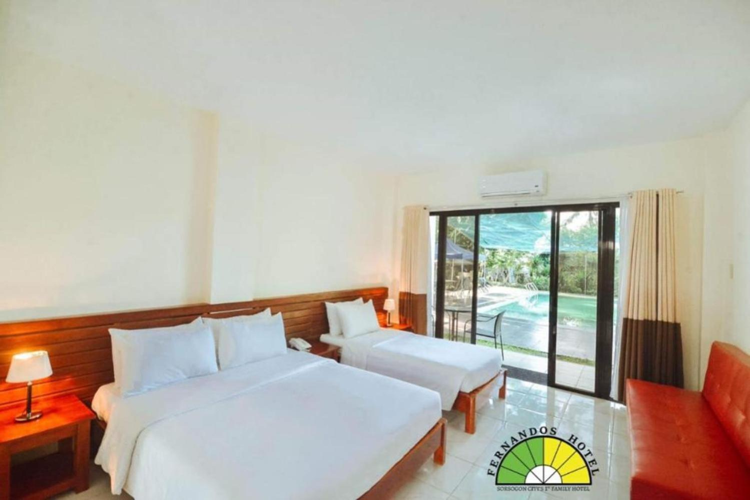 Fernando'S Hotel Sorsogon Esterno foto